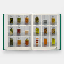 Load image into Gallery viewer, The Mon Lapin Cookbook : De toute Beauté ! ENGLISH VERSION